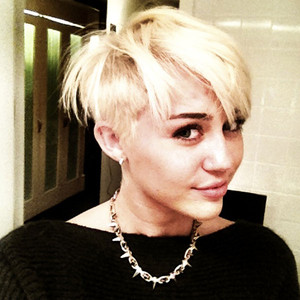 Miley Cyrus Twit Pic Miley Cyrus Twit Pic